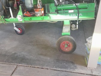 Douglas Engineering P/L Woodspliter