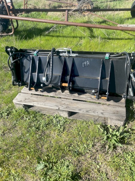 Challenge 4in 1 bucket 