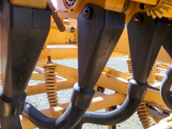 Connor Shea 18 tyne seeder 