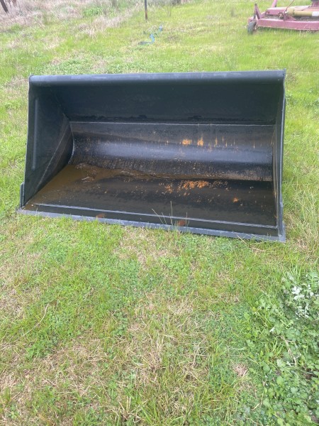 Challenge Loader Bucket  new old stock 