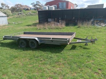 2004.  16'x6.6 Heavy Duty tandam/car trailer