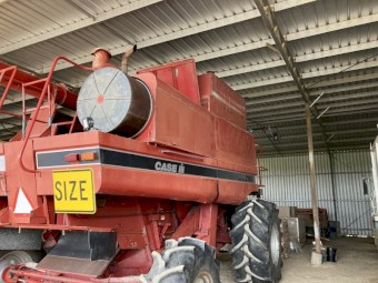 1997 Case IH 2166 Header with Fronts and Trailers
