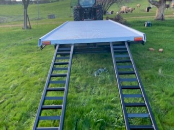 Tri-Axle Flat Top Plant Trailer