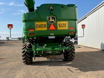 2015 John Deere S670 Header with Front and Trailer