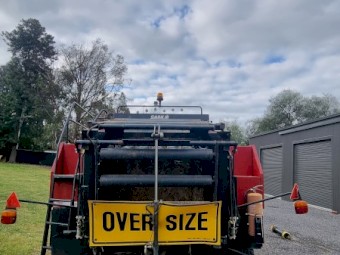 2009 Case IH LBX432 Large square