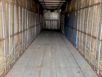 2007 Krueger Curtain side Chiller 