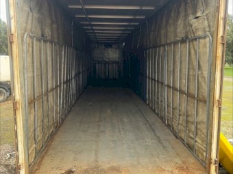 2007 Krueger Curtain side Chiller 