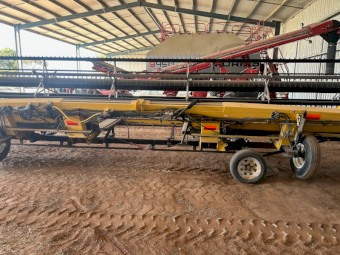 30ft New Holland Honey Bee Swather Windrower Front