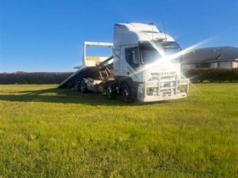 2008 Iveco Stralis Prime Mover with 8.6m Tilt Tray