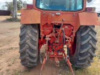 Belarus 1100 Loader Tractor