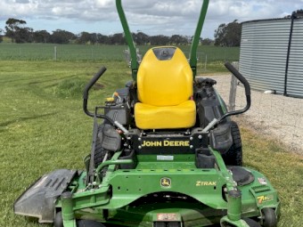 John Deere ZTrak Z930M Zero-Turn Lawnmower, 2021