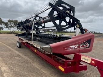 2010 Case 2152 40 foot Draper Front