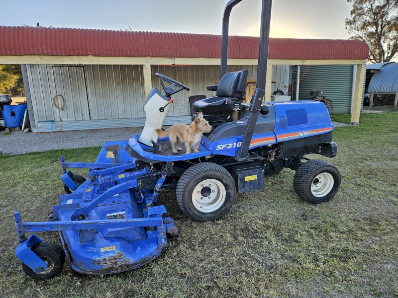 Iseki SF310 Commercial 4WD Mower