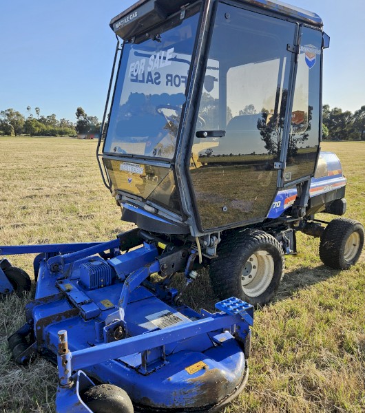 Iseki commercial front deck mower