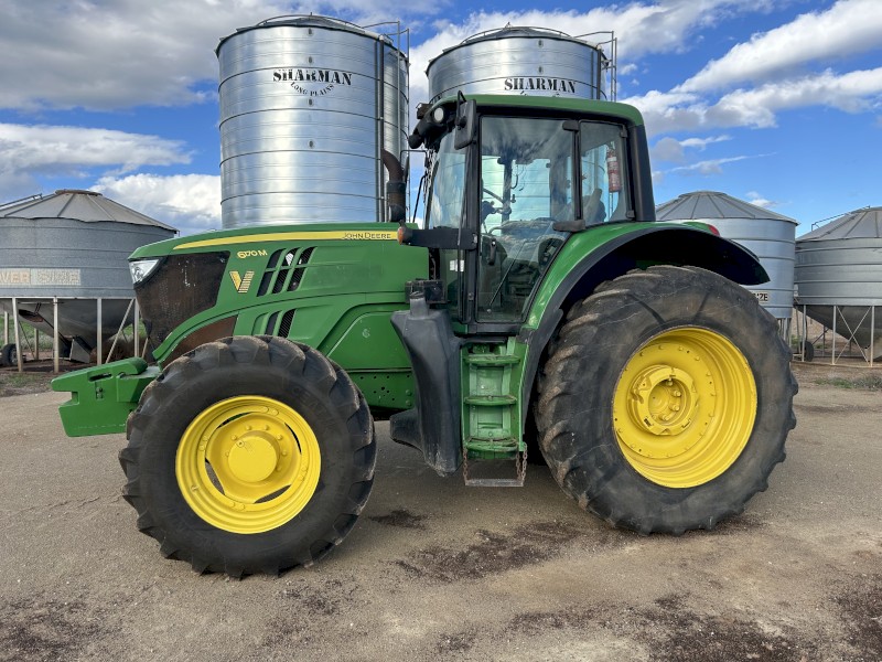 2013 John Deere 6170M FWA