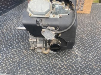 Robin Subaru 18 hp Stationary engine. Nos 