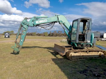 Kobelco SK75UR Excavator