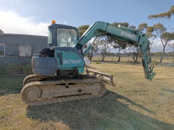 Kobelco SK75UR Excavator