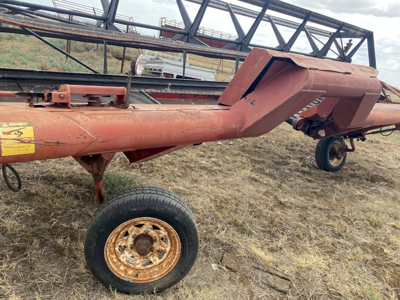 MacDon 21ft Windrower
