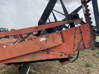 MacDon 21ft Windrower