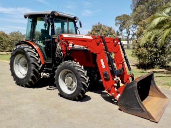 2015 MASSEY FERGUSON 3635 4WD/4X4 TRACTOR