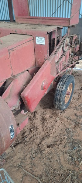 New Holland 317 small square  baler