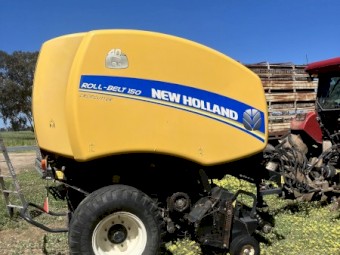 2015 New Holland  RB150 round baler