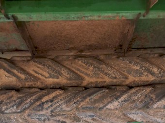 John Deere 835 MoCo WRECKING