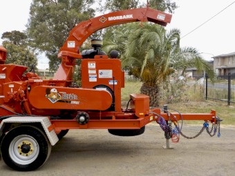 7/2015 BANDIT/MORBARK BEEVER M15RX 15" PROFESSIONAL/COMMERCIAL WOOD CHIPPER