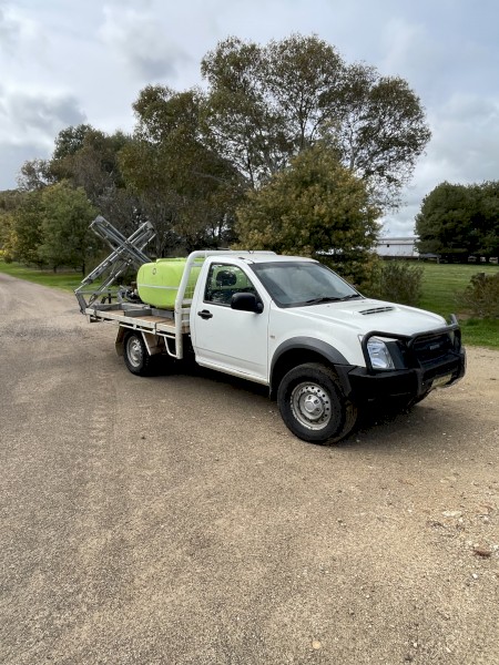 2011 Isuzu Single Cab Ute with 10m TTI Pasture Boom