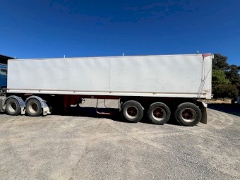 2005 John Parson Tri-Axle Chassis Tipper