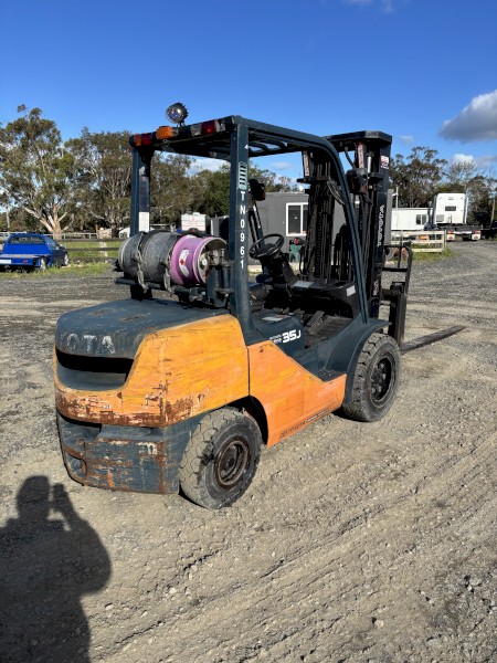 2008 3.5tn Toyota Forklift