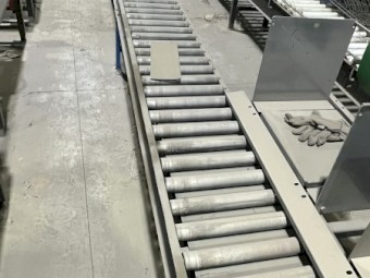 Various conveyors and weigh stations