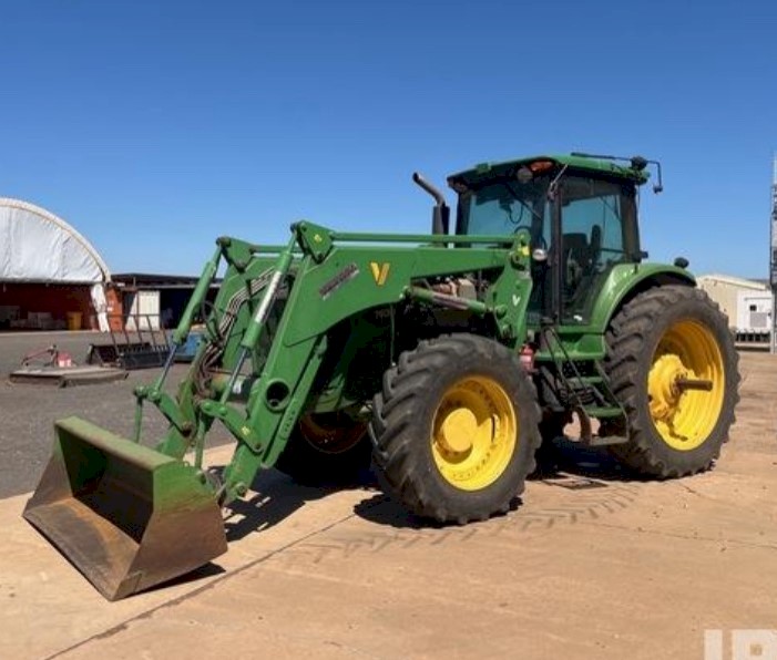 2008 John Deere 7930 Tractor with Bucket