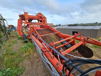 Grimme DL1500 Onion Harvester