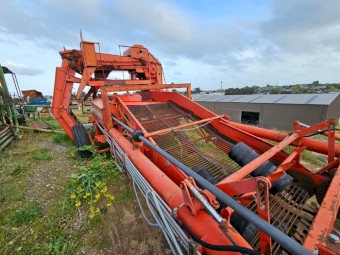 Grimme DL1500 Onion Harvester