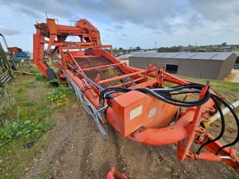 Grimme DL1500 Onion Harvester