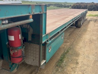 2004 Vawdrey Dropdeck Trailer