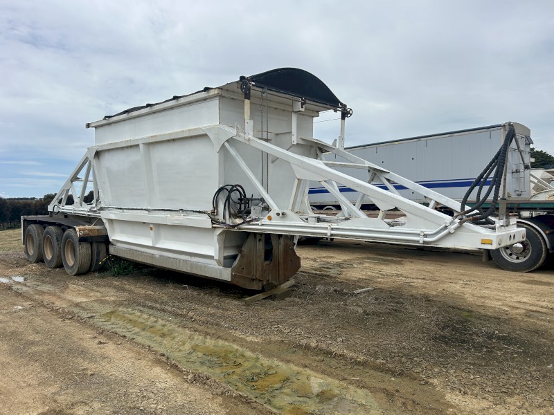 Haulmark Belly Dumper