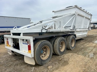 Haulmark Belly Dumper