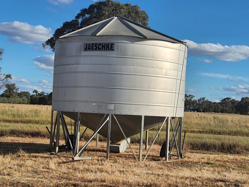 JAESCHKE  420 BAG FIELD BIN