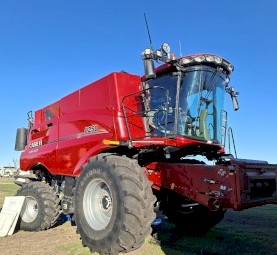 2022 Case IH 8250 Header with MacDon Front