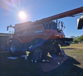 2022 Case IH 8250 Header with MacDon Front