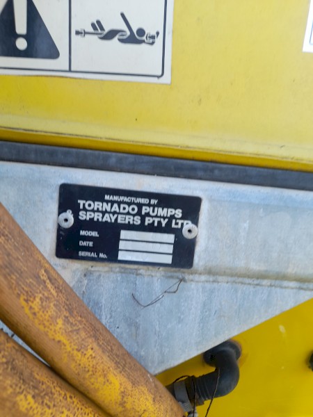 Tornado orchard sprayer