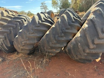 Tyres 24.5x32