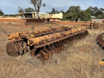 Offset Disc Towner Armstrong