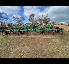 34ft Smale Multivator