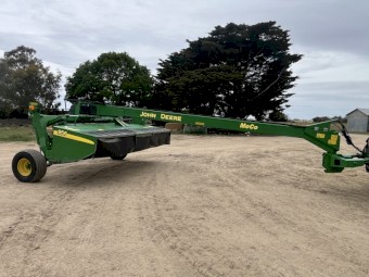 2016 John Deere Moco 956