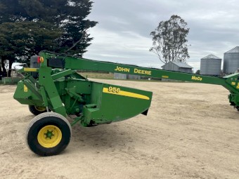 2016 John Deere Moco 956