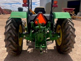 2011 John Deere 5045E Tractor